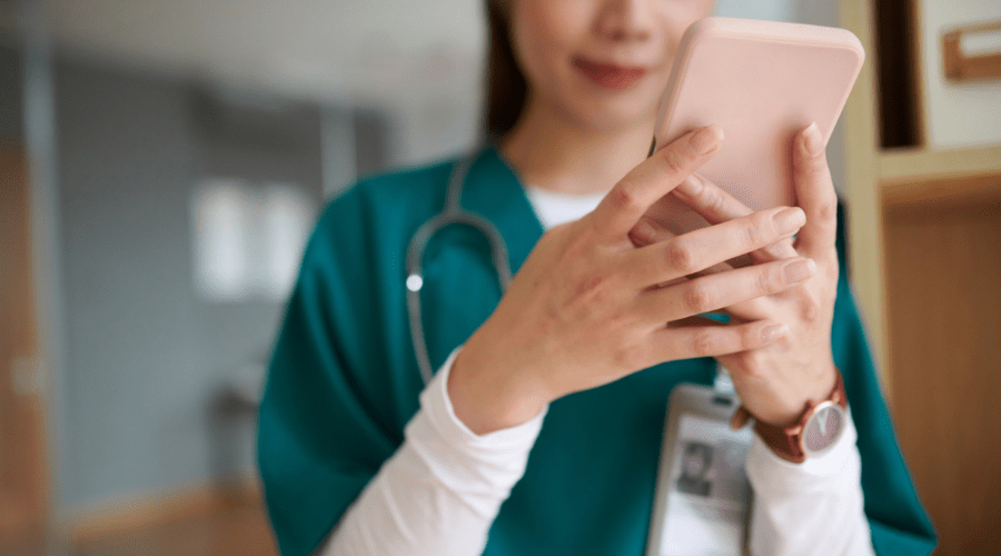 A physician uses a secure messaging app.