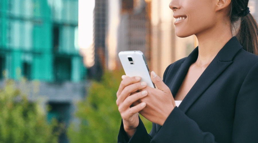 Learn how an app that securely sends messages to clients streamlines your call center’s communications.