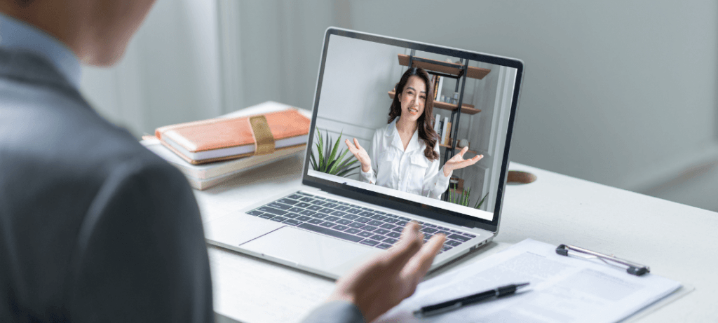 Interviewing remote contact center agents